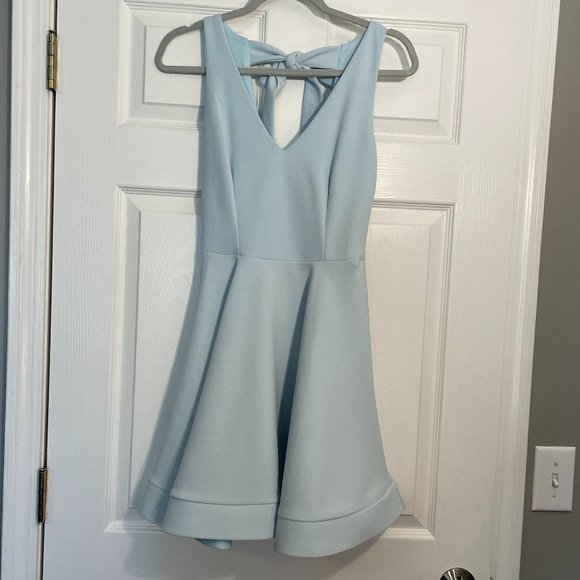 B Darlin Dresses & Skirts - B. Darlin Women's Light Blue Sleeveless V Neck Bow Back Full Fit Flare Dress